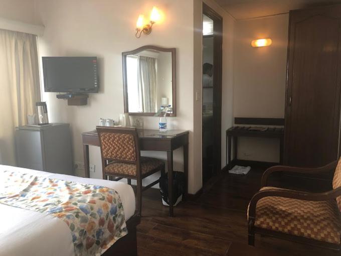 Hotel Crystal Palace Meerut Exterior photo