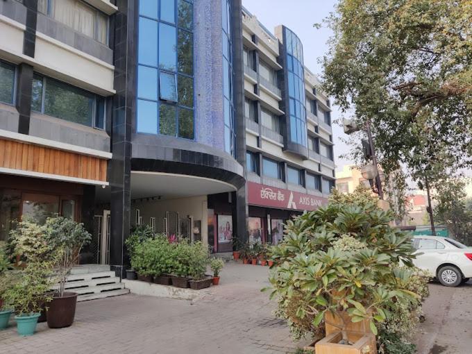 Hotel Crystal Palace Meerut Exterior photo